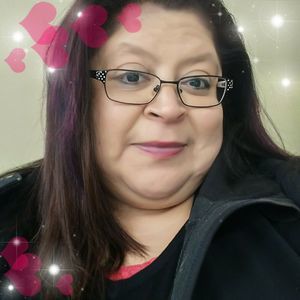 Meet your Posher, Lorie